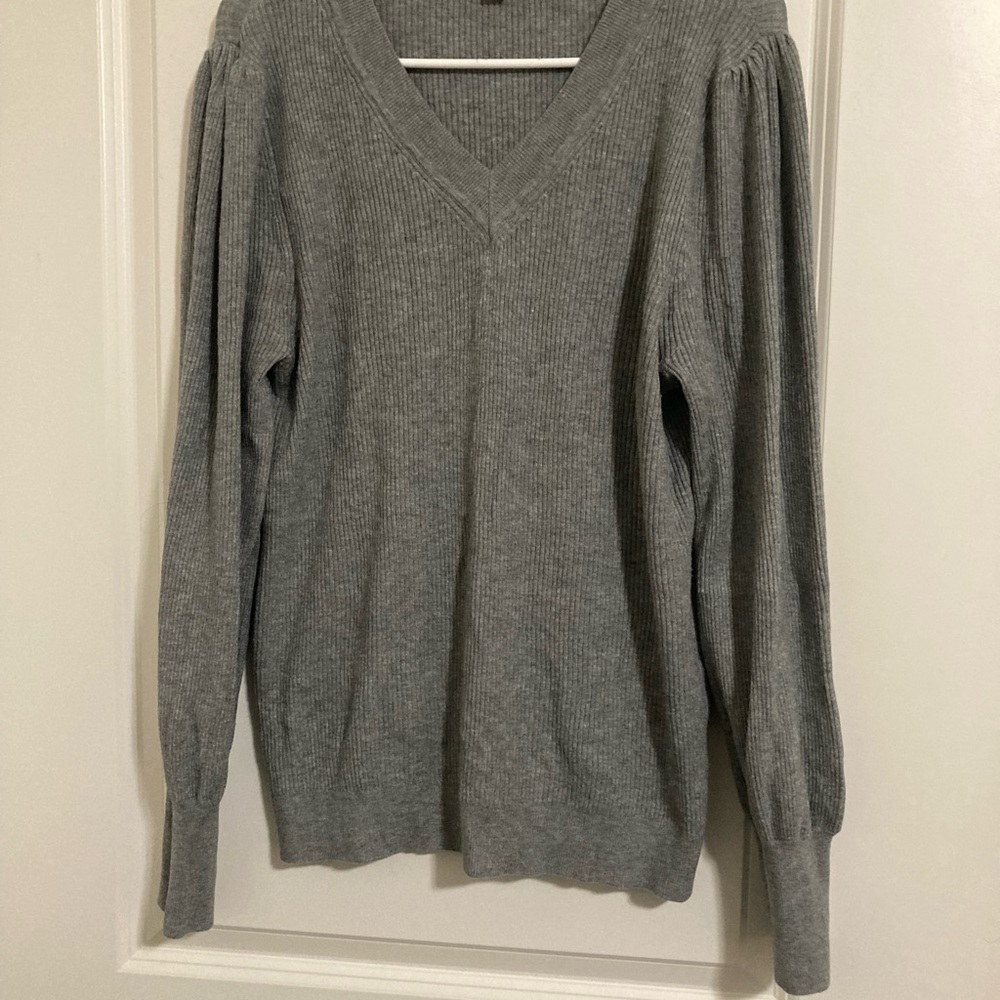 LOFT Heather Gray Sweater Top